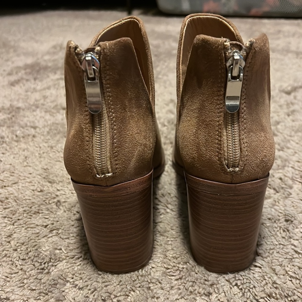 Booties, color tan, size 7.5